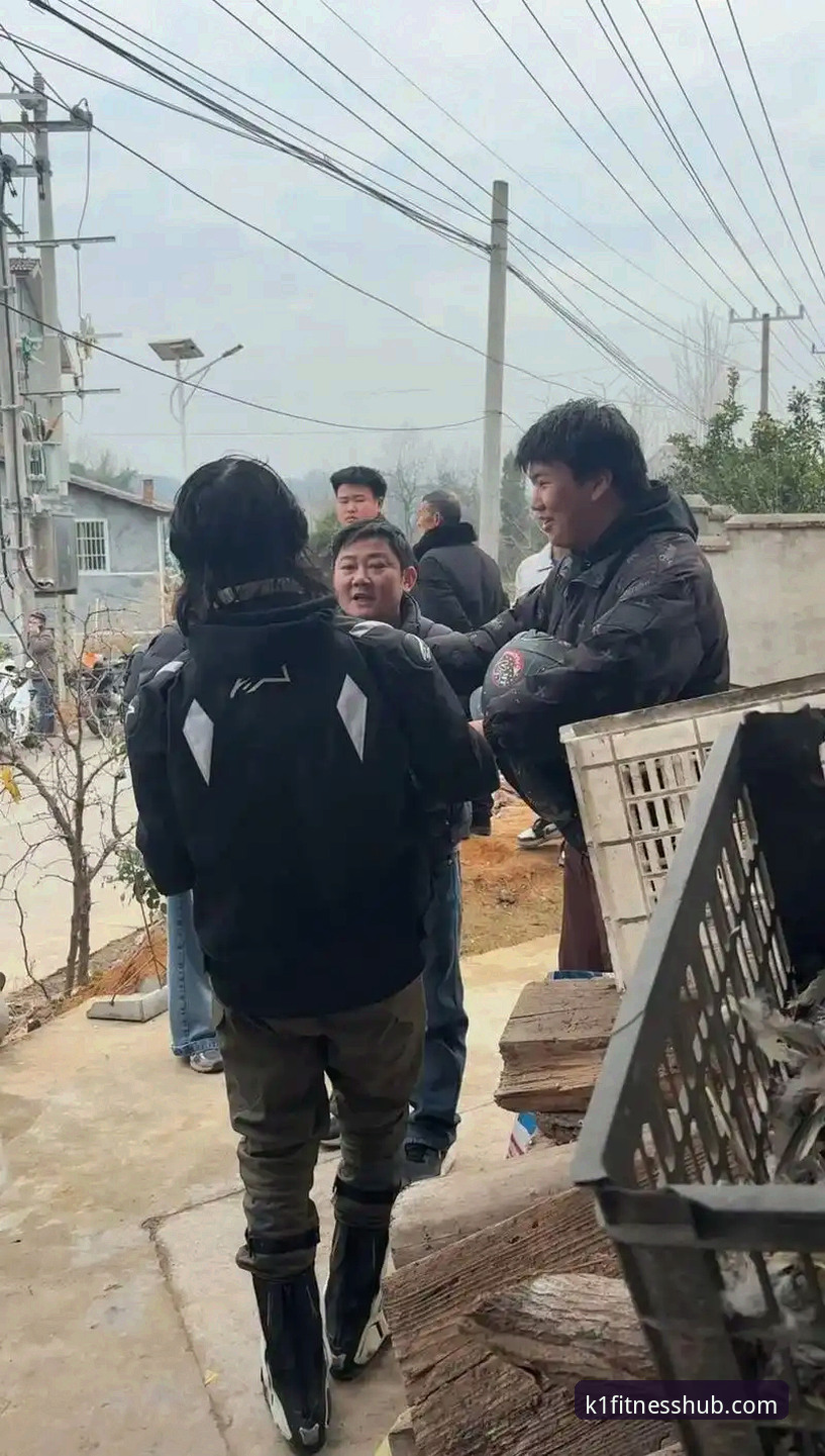 张雪机车车队匈牙利站创历史，德比斯最后一圈绝杀夺冠最新动态